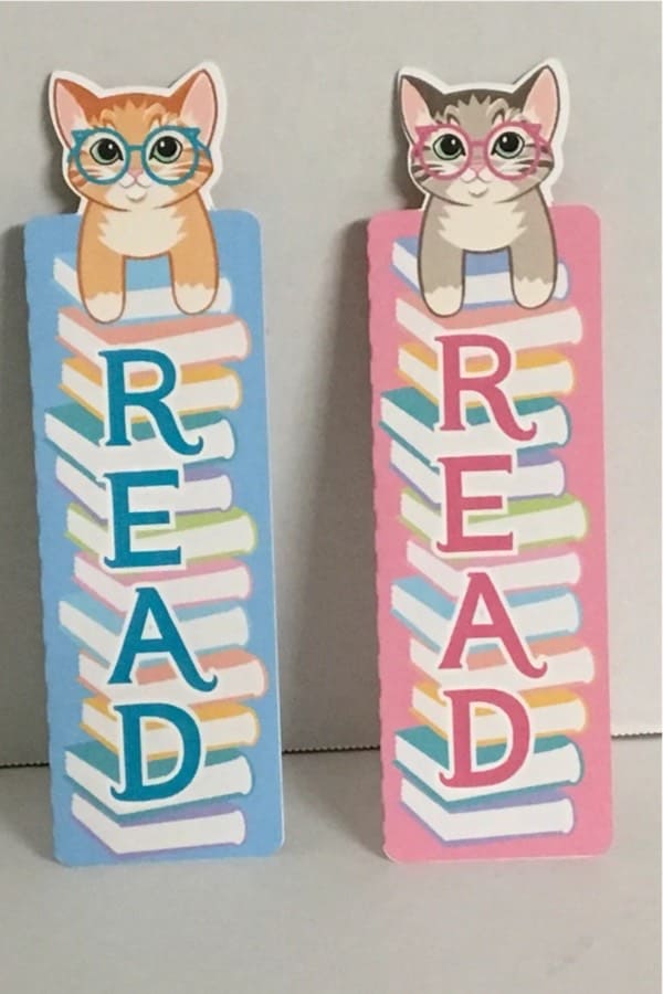 diy bookmarks with cute cat faces