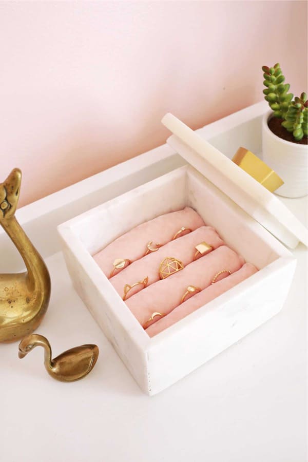 how to turn old box into jewelry storage