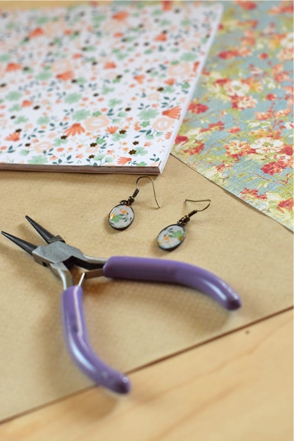 mod podge vintage vibe earring craft