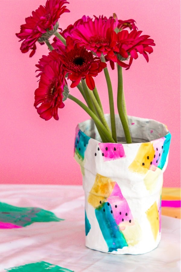 homemade flower vase craft with paper