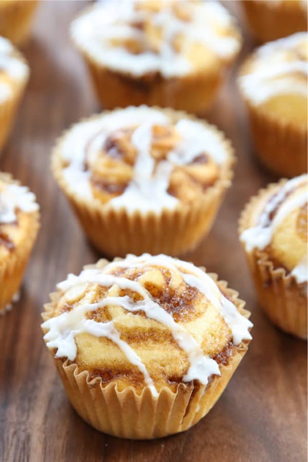easy recipe for cinnamon roll muffins at home