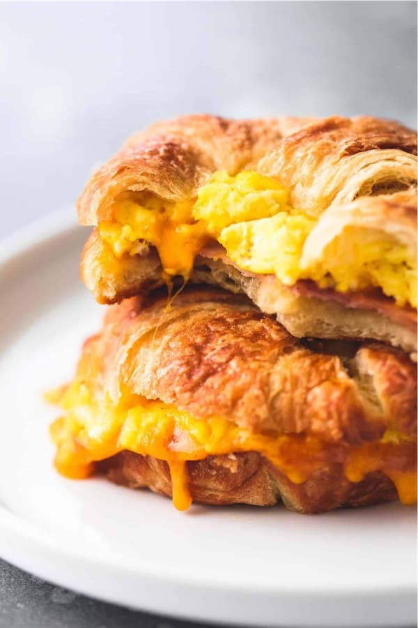 how to make croissant sandiich for breakfast