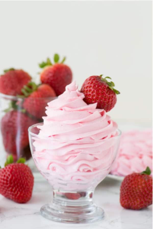 simple whipped cream dessert