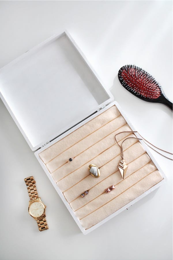 do it yourself vintage jewelry box inspiration