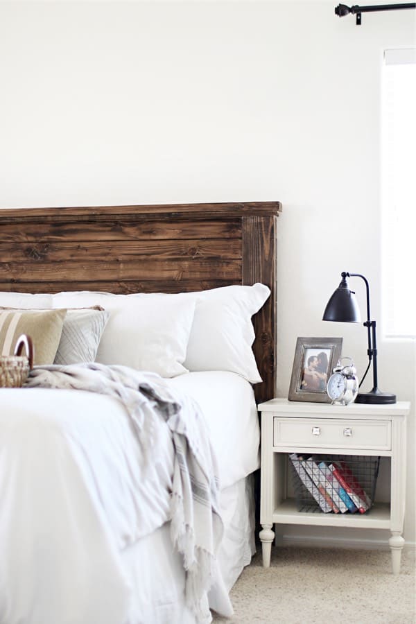 do it yourself build tutorial for farmhouse headboard