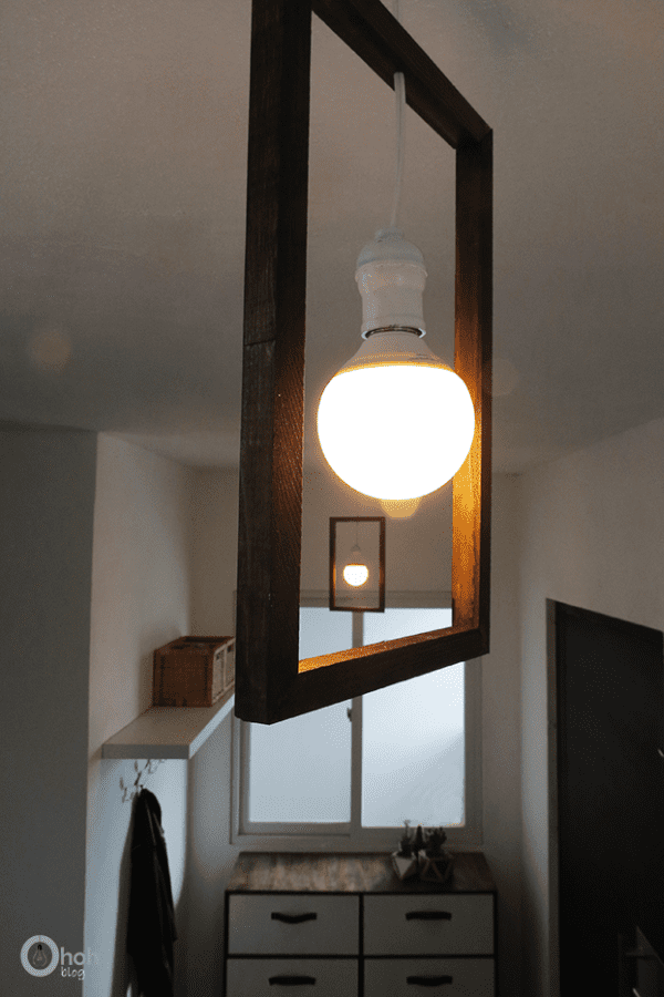 Square-Framed Pendant Lamp