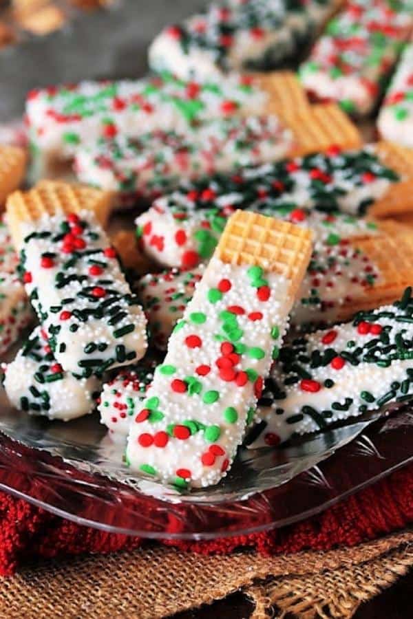Give these Christmas White Chocolate-Dipped Sugar Wafers a go!
