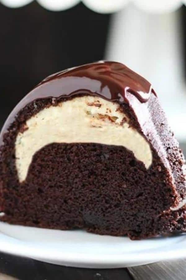 CHEESECAKE-FILLED CHOCOLATE BUNDT CAKE