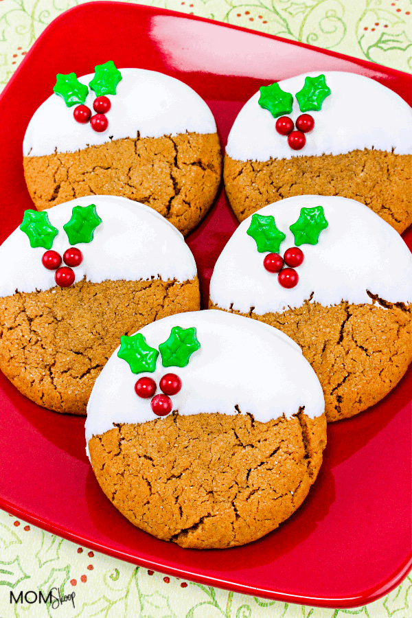 12 Holly Gingerbread Cookie