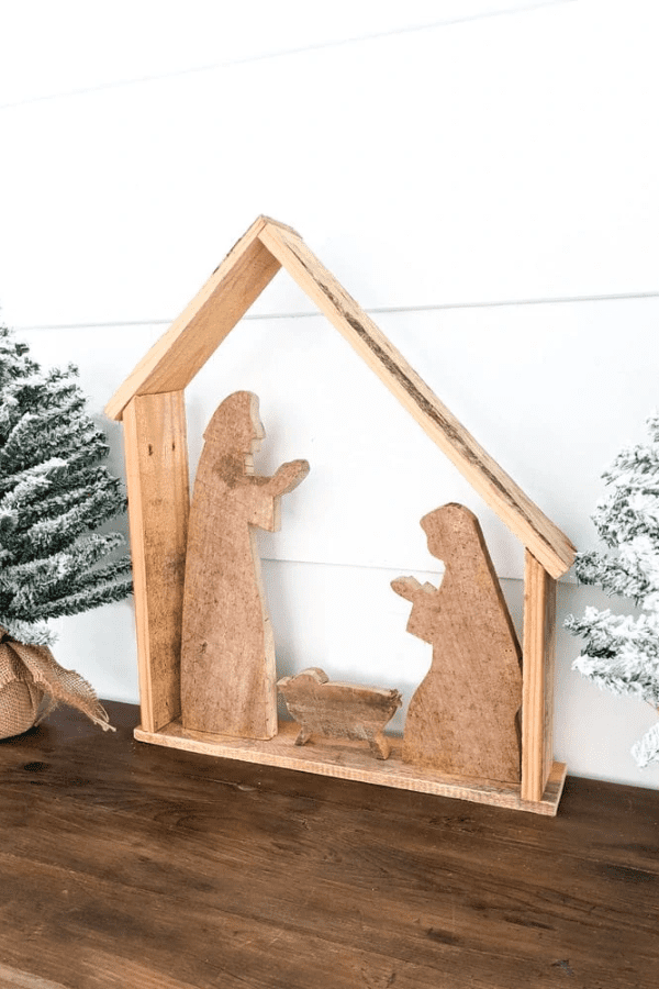 Simple DIY Wooden Nativity