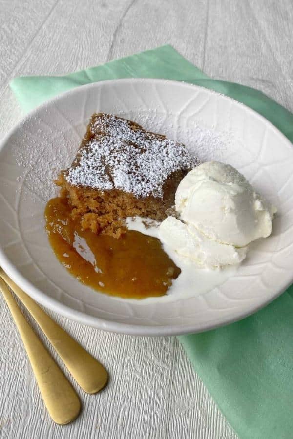 SELF-SAUCING GINGERBREAD PUDDING