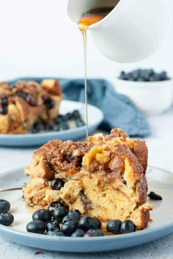 SLOW COOKER BLUEBERRY FRENCH TOAST