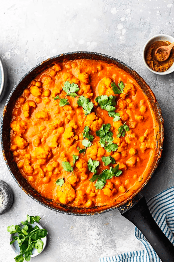 Creamy Cauliflower and Chickpea Curry