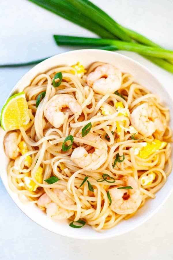 RICE NOODLES WITH EGG AND SHRIMP