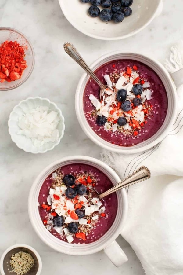 BERRY SUPERFOOD SMOOTHIE BOWL