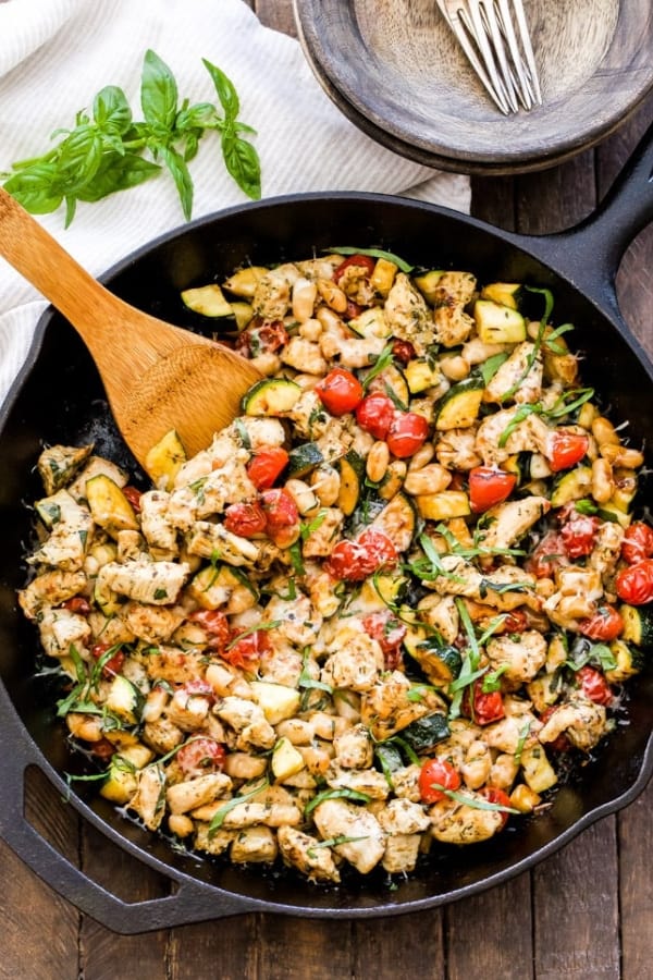 ITALIAN CHICKEN AND VEGETABLE SKILLET
