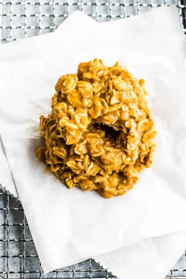 NO-BAKE PEANUT BUTTER PROTEIN COOKIES