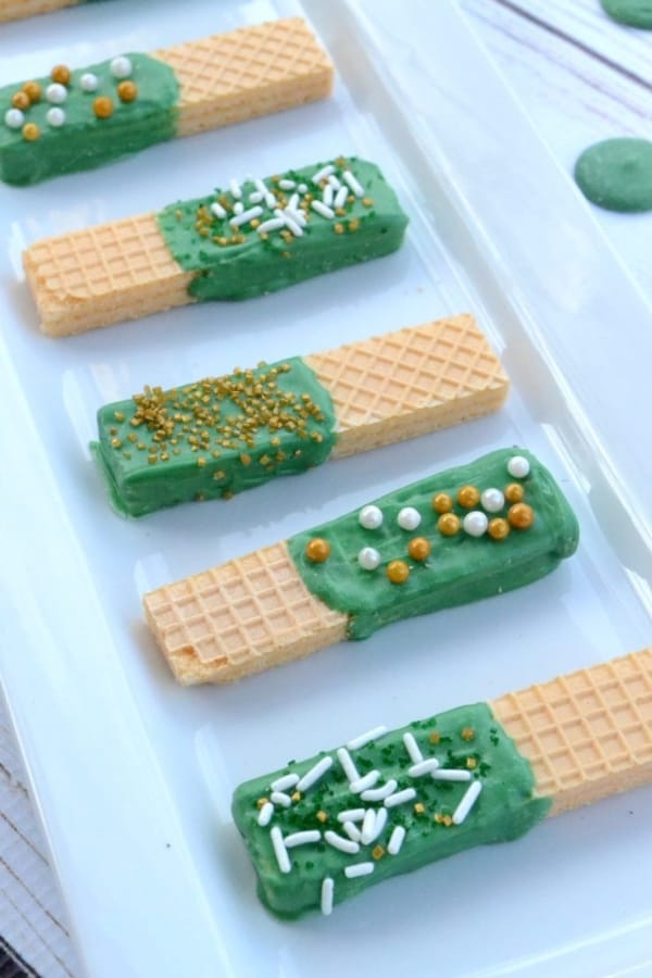 ST. PATRICK’S DAY SUGAR WAFERS
