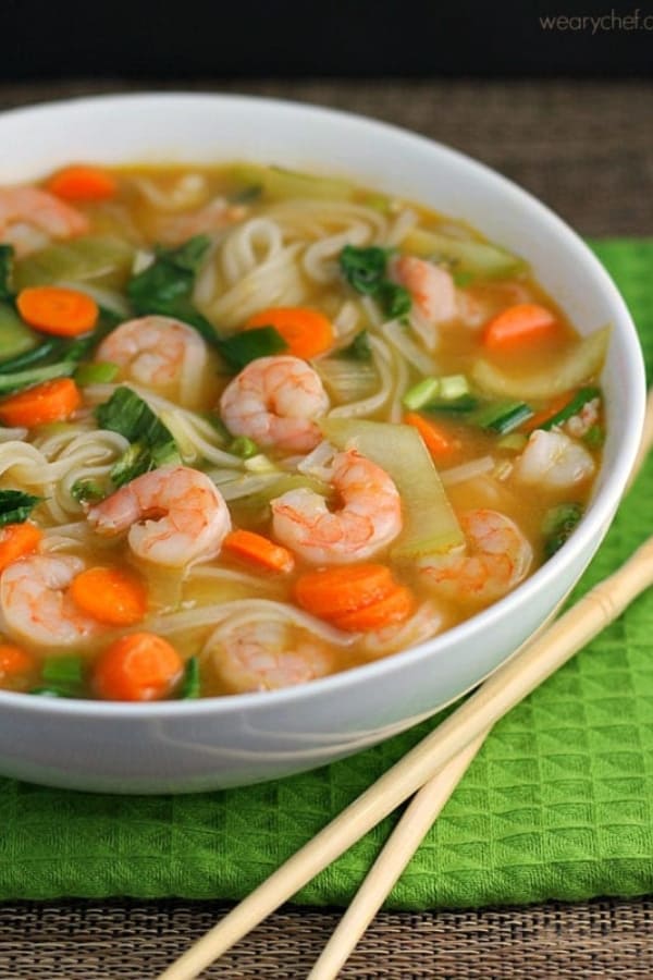 CHINESE RICE NOODLE SOUP WITH SHRIMP