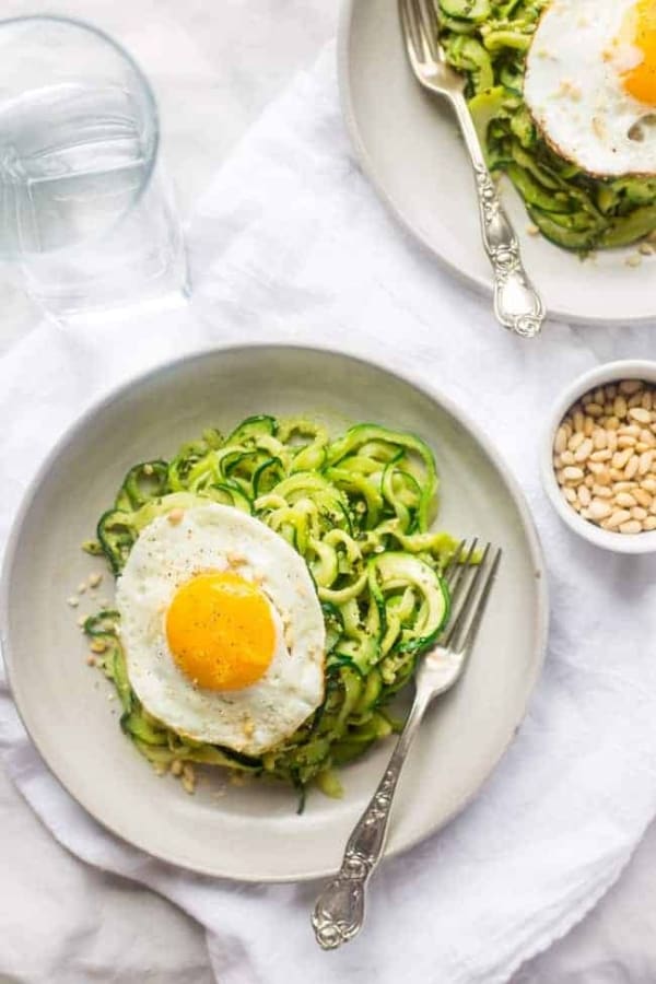 ZUCCHINI NOODLES WITH PESTO FRIED EGGS