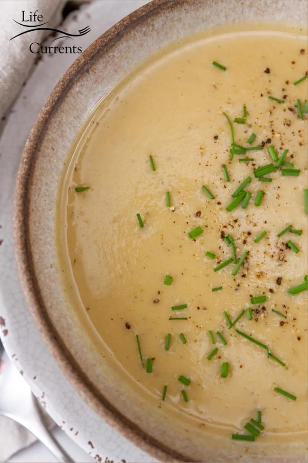 CARAMELIZED ONION ROASTED GARLIC BISQUE