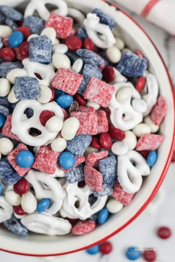 RED, WHITE, & BLUE SNACK MIX