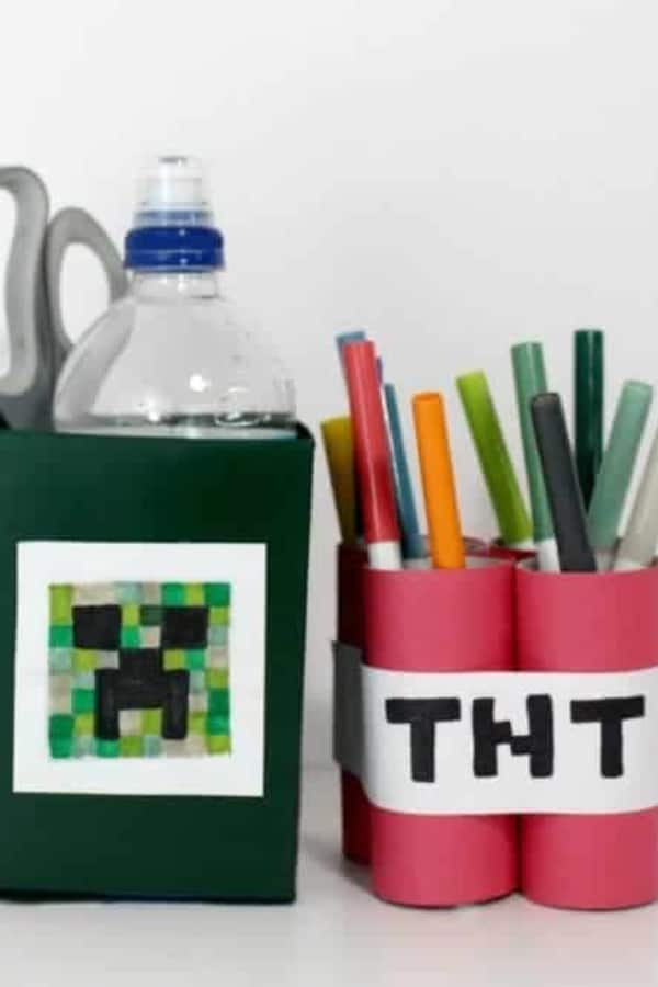 UPCYCLED TOILET PAPER ROLL MINECRAFT DESK ORGANIZER