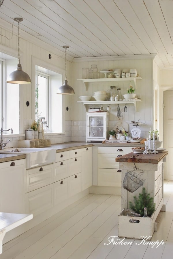 FRENCH COUNTRY KITCHEN WITH BUTCHERBLOCK ISLAND
