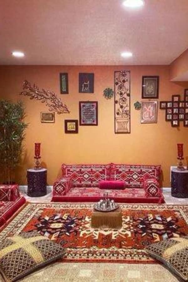 RED THEMED MOROCCAN DECOR
