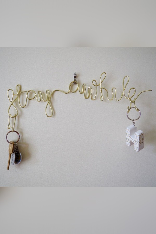 WIRE KEY HOLDER FOR WALL