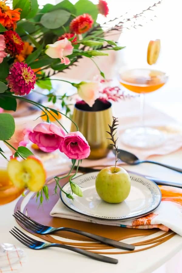 DIY FALL TABLE RUNNER