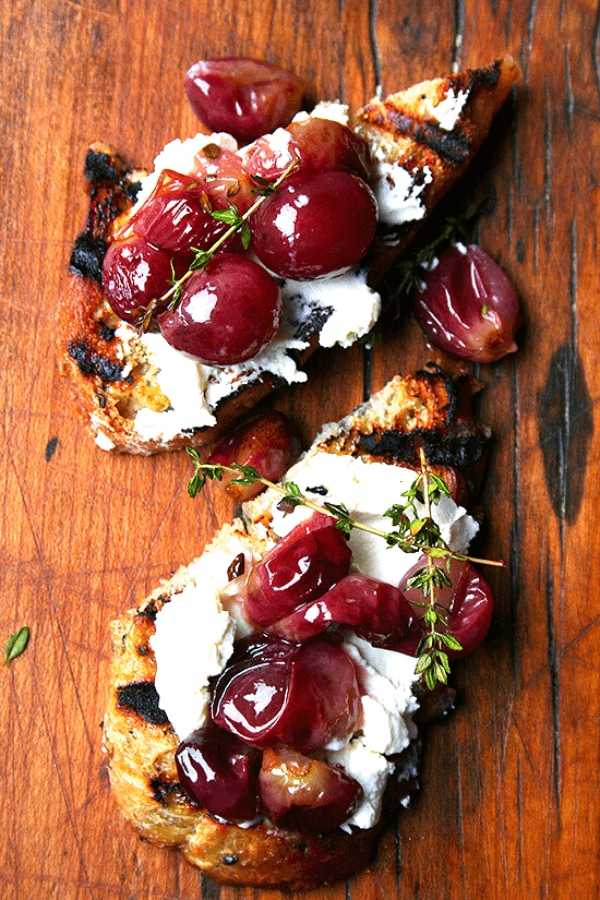 Thyme Roasted Grapes with Goat Cheese