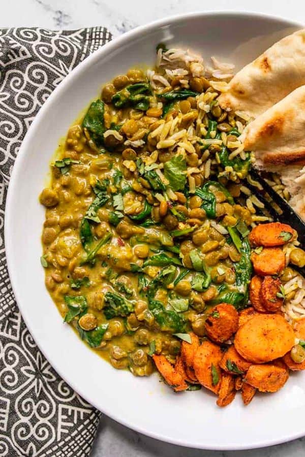 CREAMY COCONUT CURRY LENTILS WITH SPINACH