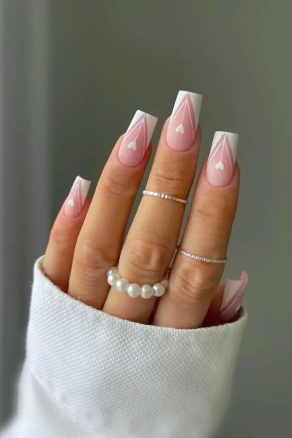 MATTE PINK AND WHITE MANICURE WITH HEARTS