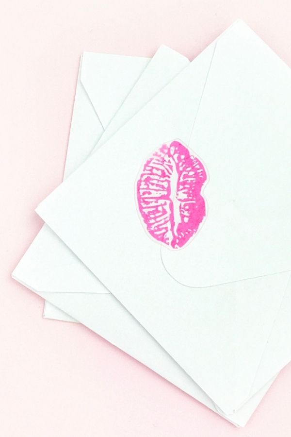 SEALED WITH A KISS ENVELOPE CARD