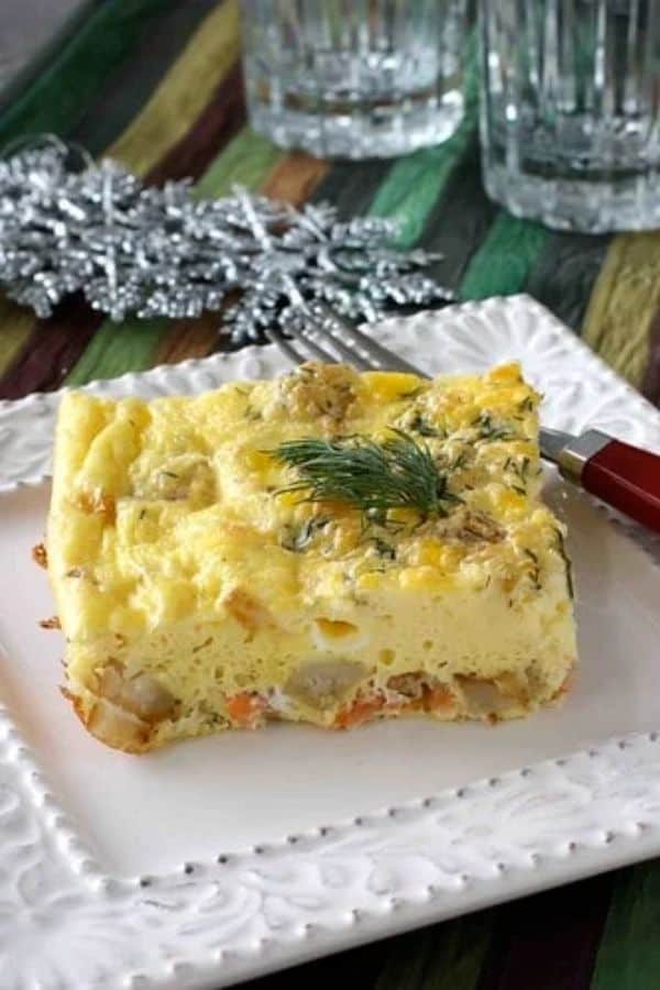 SMOKED SALMON AND DILL EGG CASSEROLE
