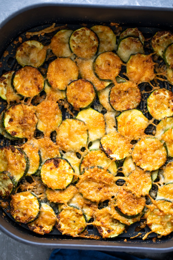 15+ Keto Snack Recipes That Actually Taste Like a Treat