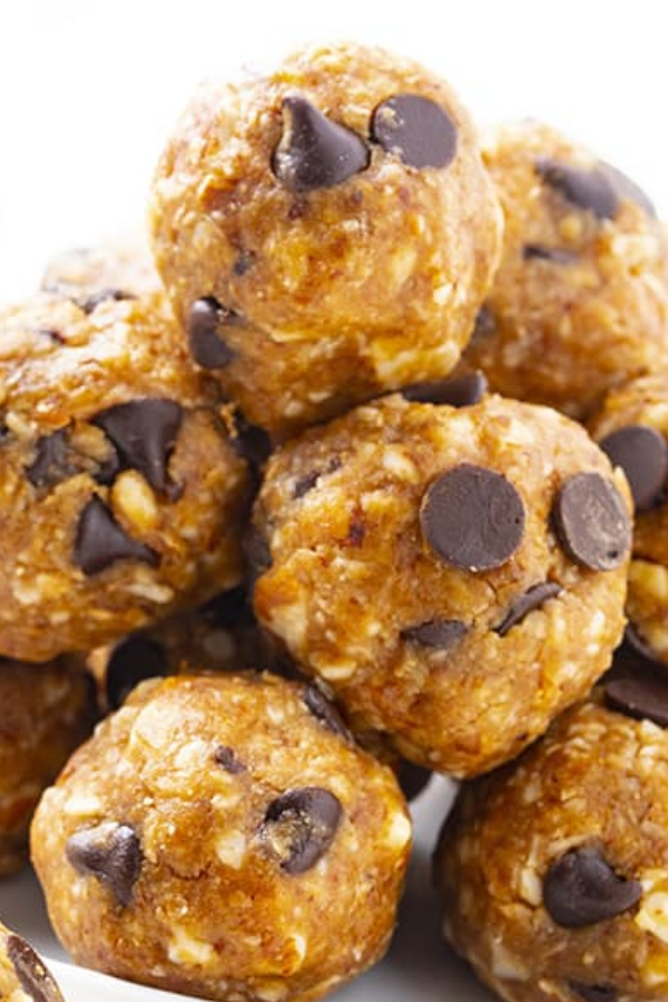 15+ Keto Snack Recipes That Actually Taste Like a Treat