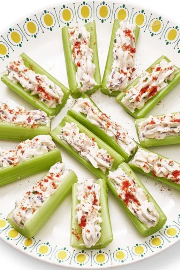 15+ Keto Snack Recipes That Actually Taste Like a Treat